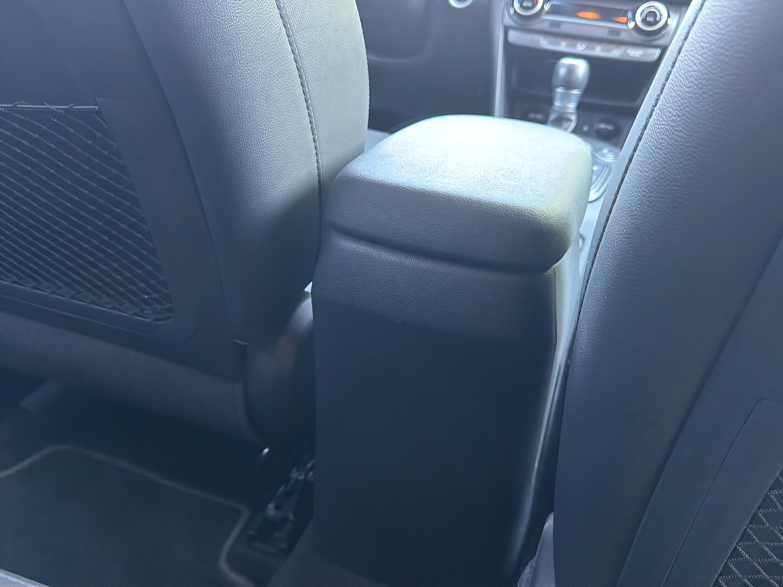 HYUNDAI Kona 1.6 T-GDi Launch Plus 4WD DCT-image-17