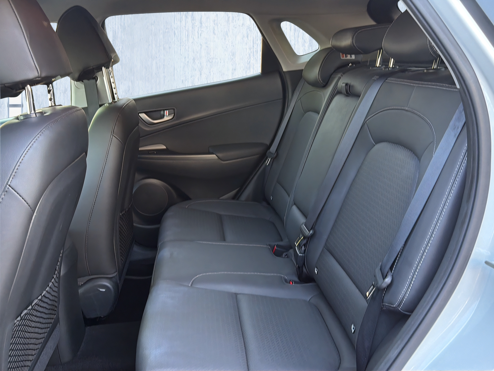 HYUNDAI Kona 1.6 T-GDi Launch Plus 4WD DCT-image-16