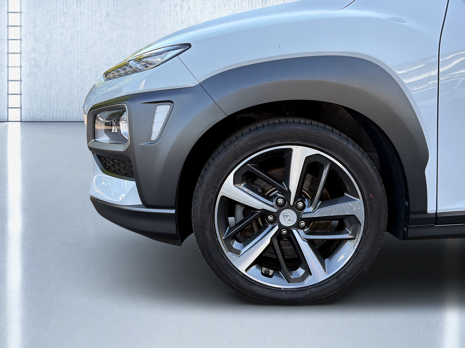 HYUNDAI Kona 1.6 T-GDi Launch Plus 4WD DCT-image-8