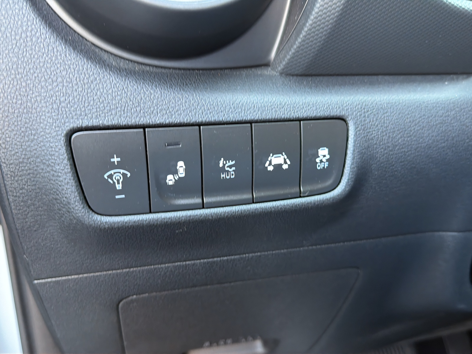 HYUNDAI Kona 1.6 T-GDi Launch Plus 4WD DCT-image-19
