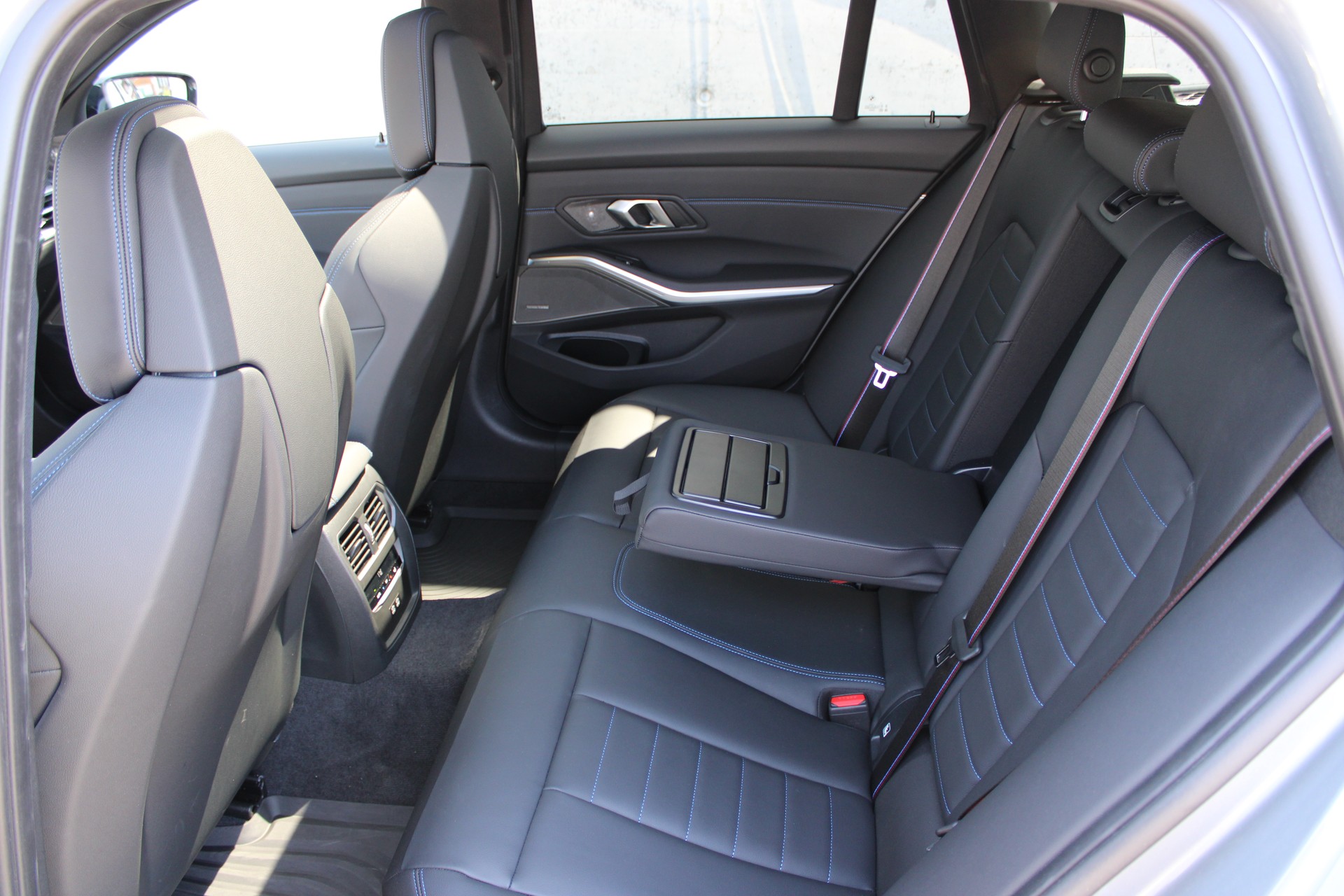 BMW M340i xDr 48V T MSportPro-image-14