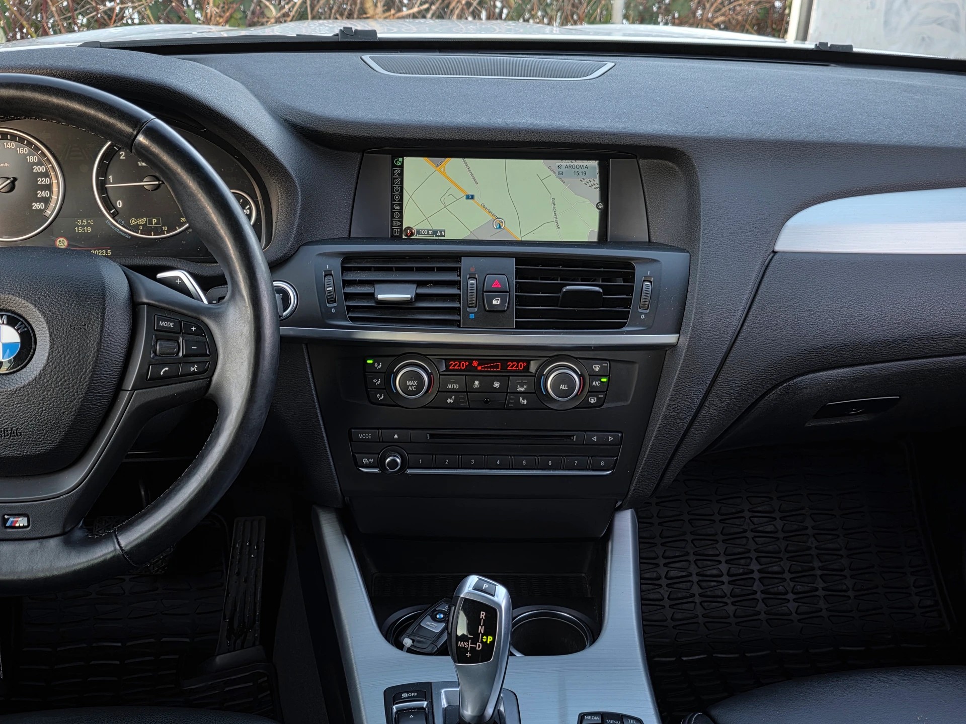 BMW X3 xDrive 20d M-Sport Steptronic *CH-Fahrzeug* Frisch ab MFK *-image-12