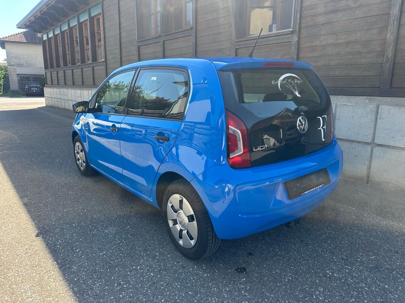 VW Up 1.0 swiss up-image-3