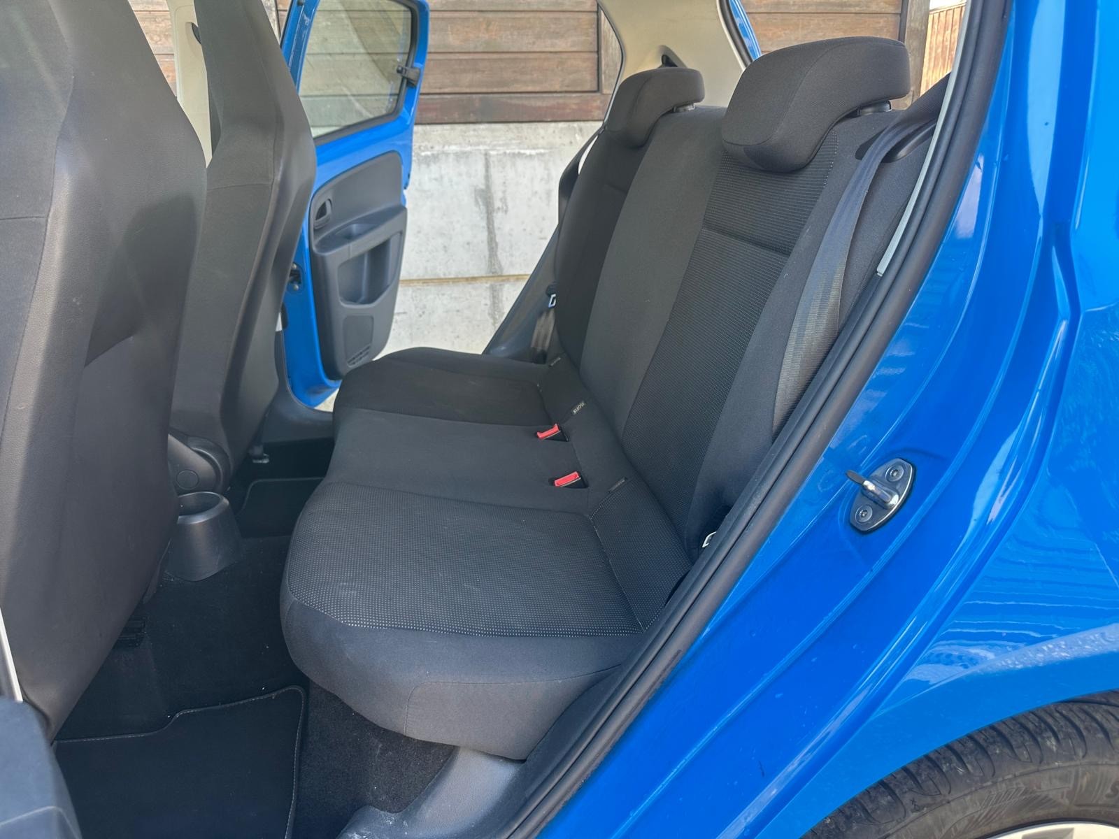 VW Up 1.0 swiss up-image-9
