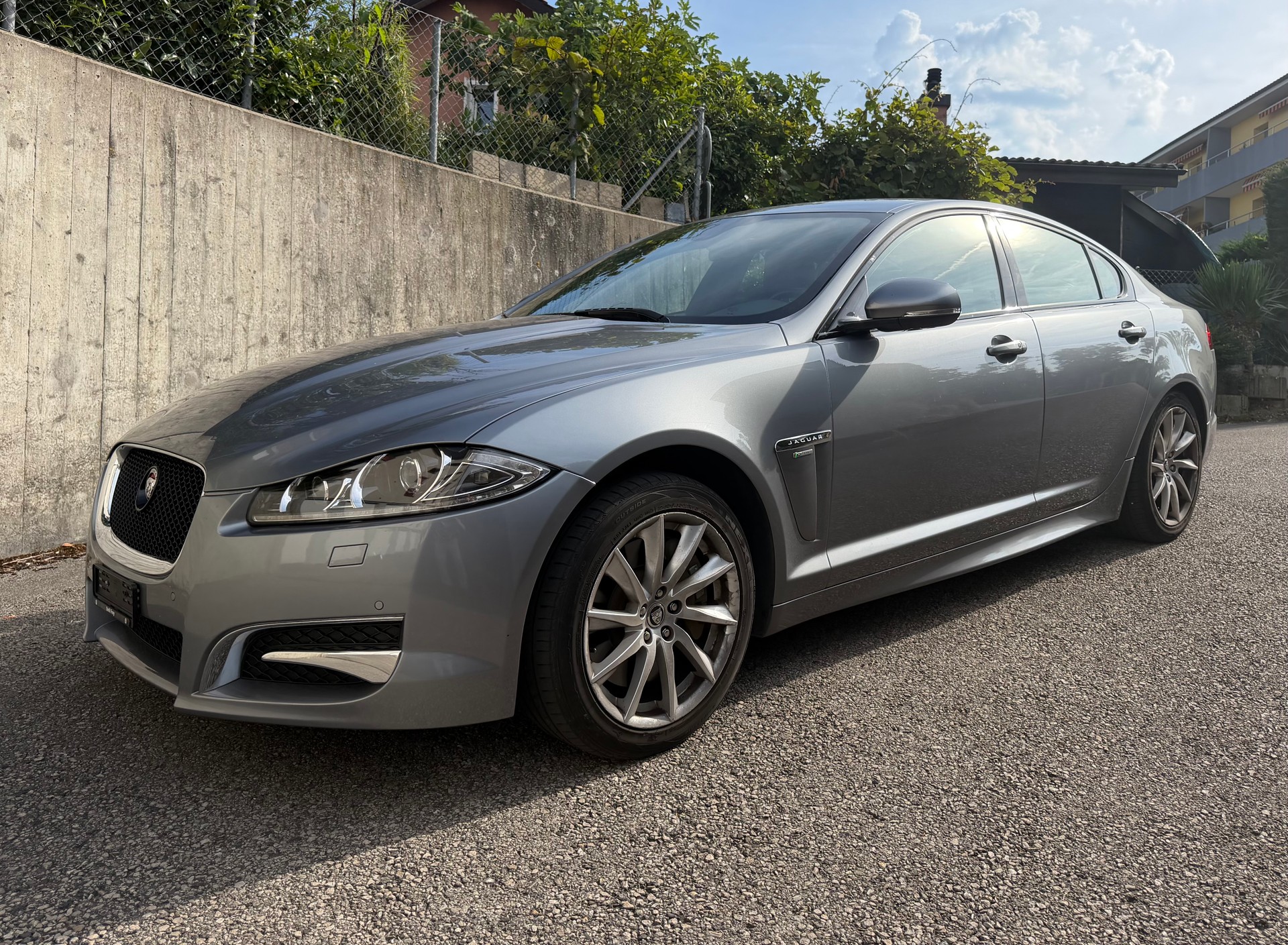 JAGUAR XF 3.0 V6 S/C 4x4 By Jaguar Sport-image-1