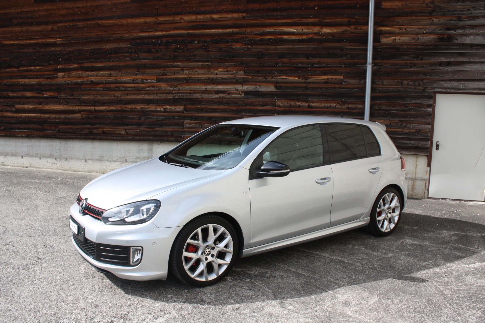 VW Golf 2.0 TSI GTI Edition 35-image-7