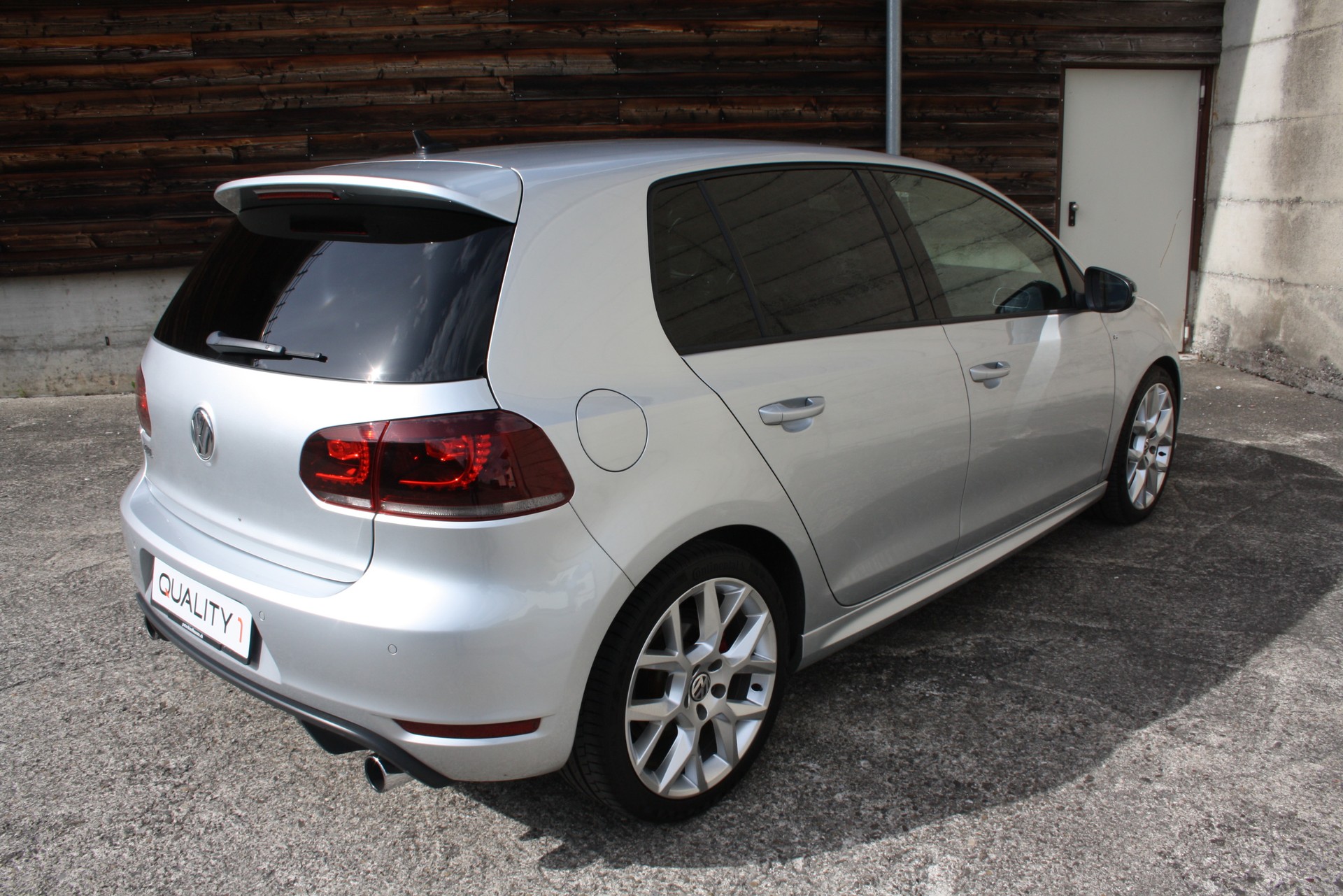 VW Golf 2.0 TSI GTI Edition 35-image-6