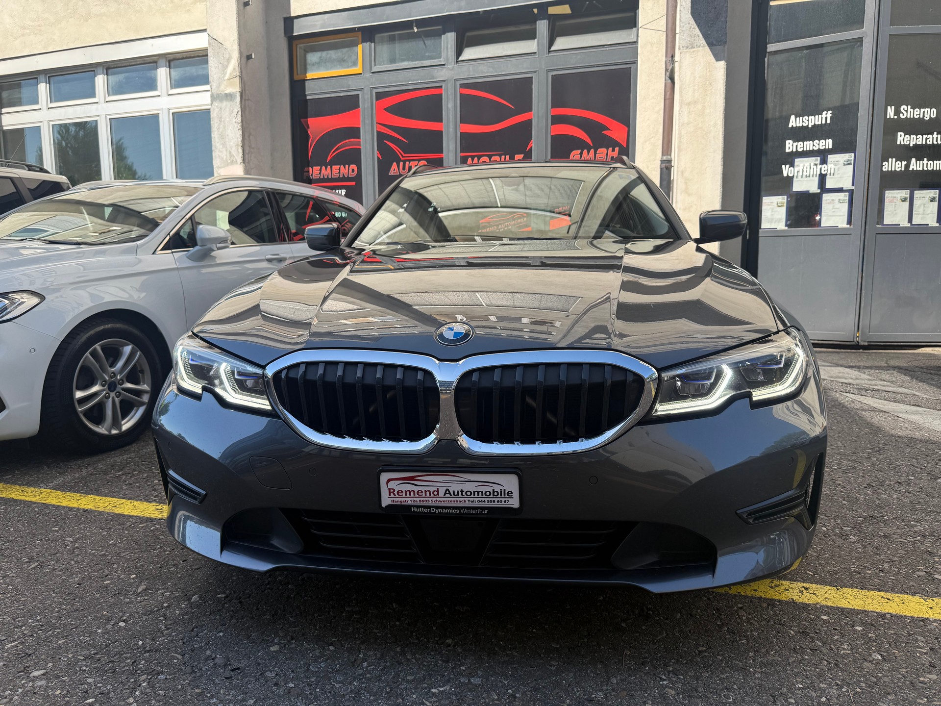 BMW 320d xDrive 48V Touring Steptronic Head-up, RF Kamera-image-1