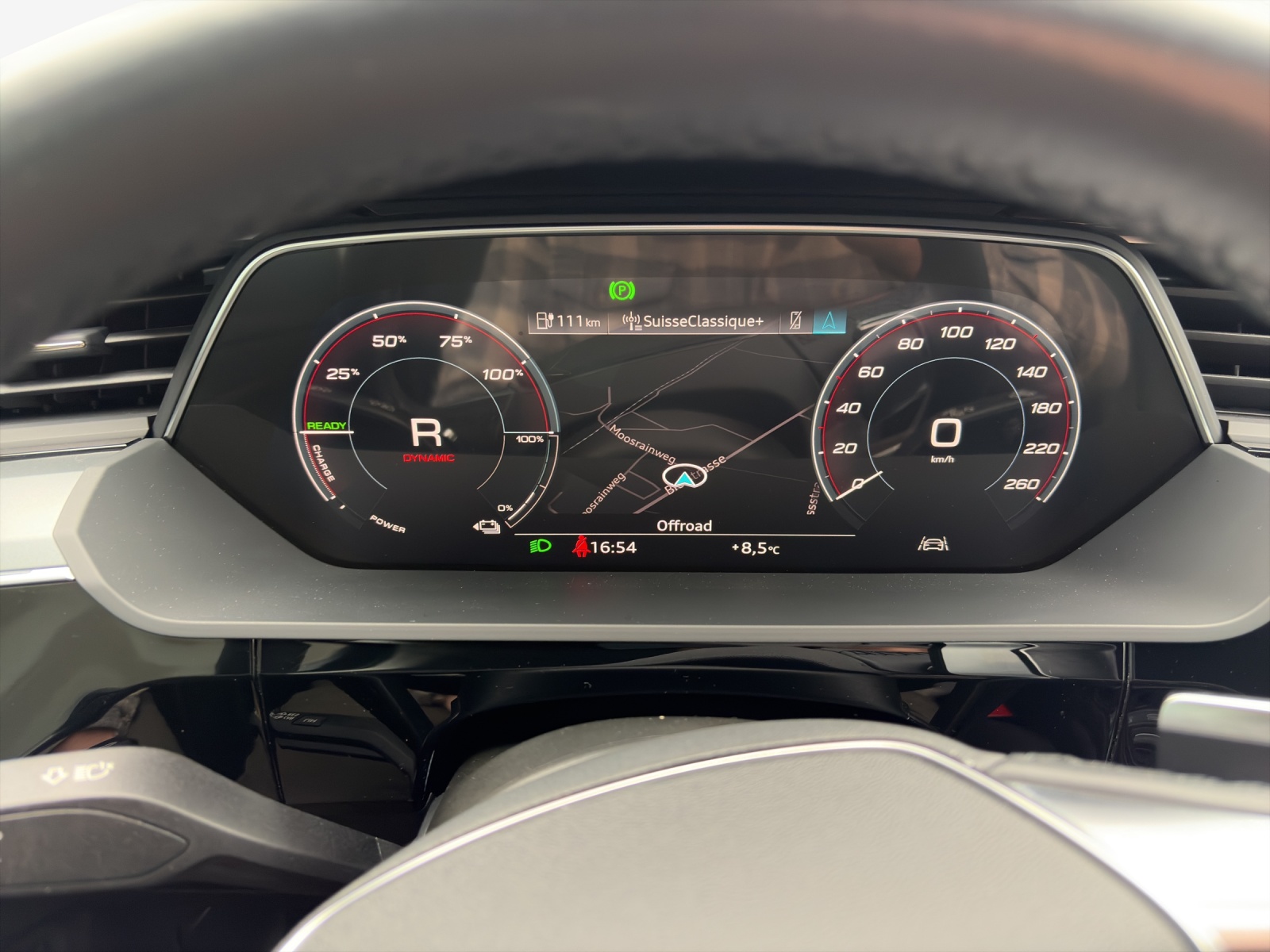 AUDI e-tron 50 S Line Attraction quattro-image-15