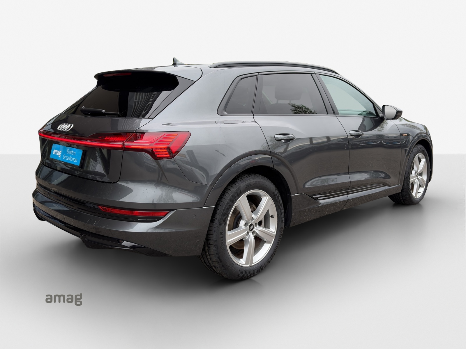 AUDI e-tron 50 S Line Attraction quattro-image-5
