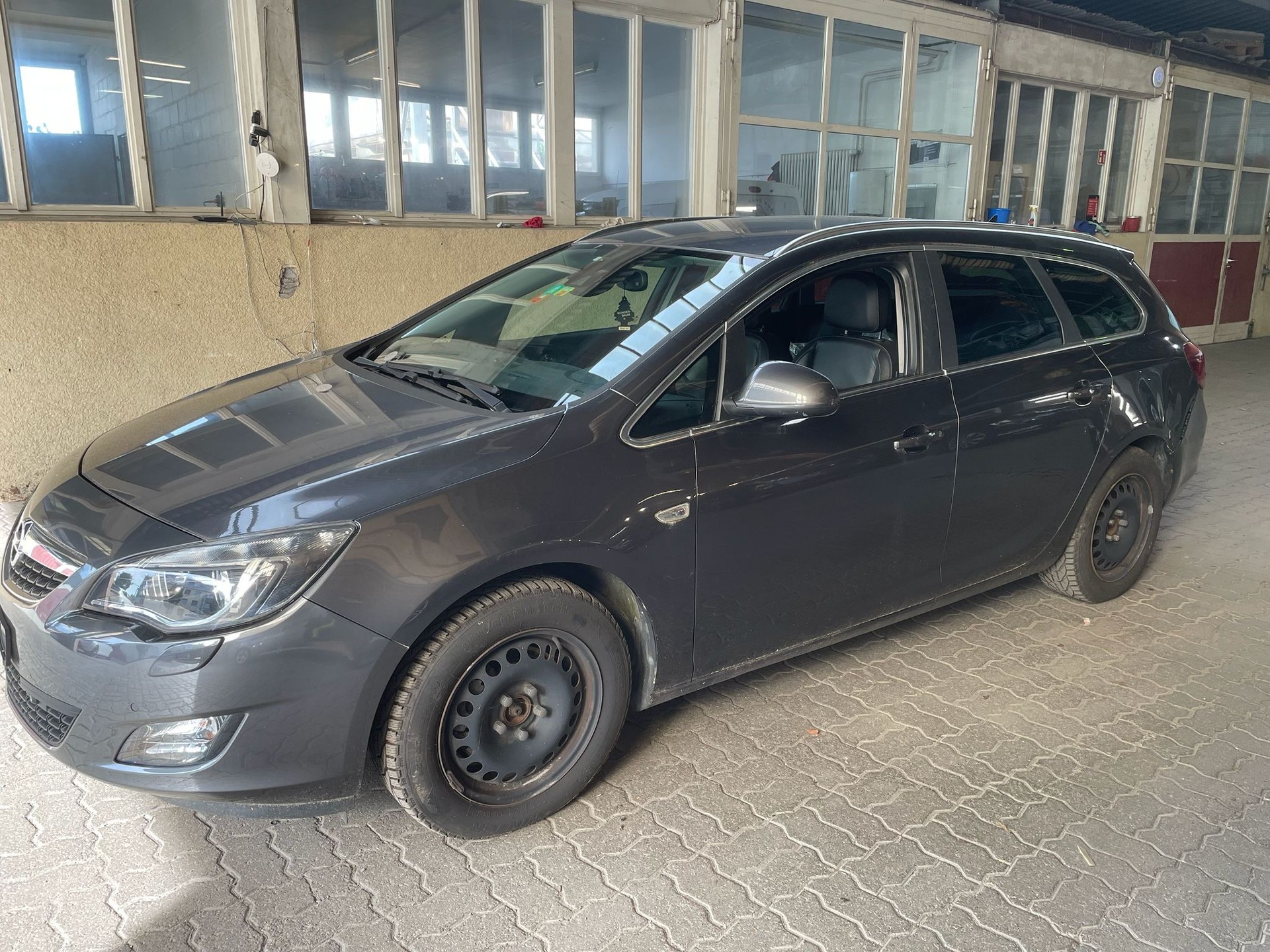 OPEL Astra SportsTourer 2.0 CDTi Sport-image-5