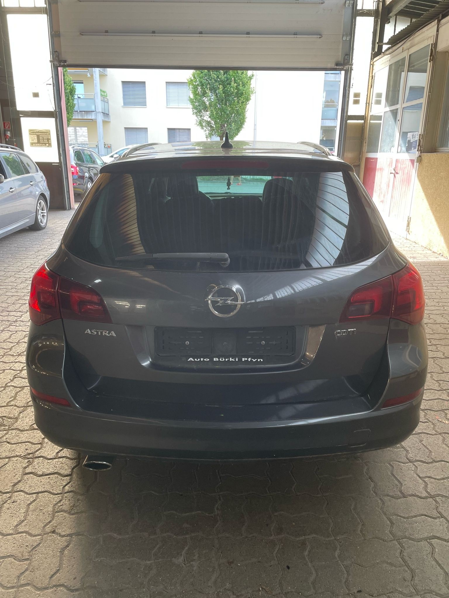 OPEL Astra SportsTourer 2.0 CDTi Sport-image-2