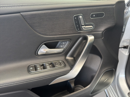MERCEDES-BENZ A AMG 35 4Matic 8G-DCT-image-9