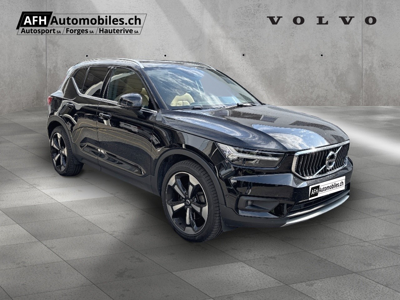 VOLVO XC40 2.0 T5 Inscription AWD-image-6