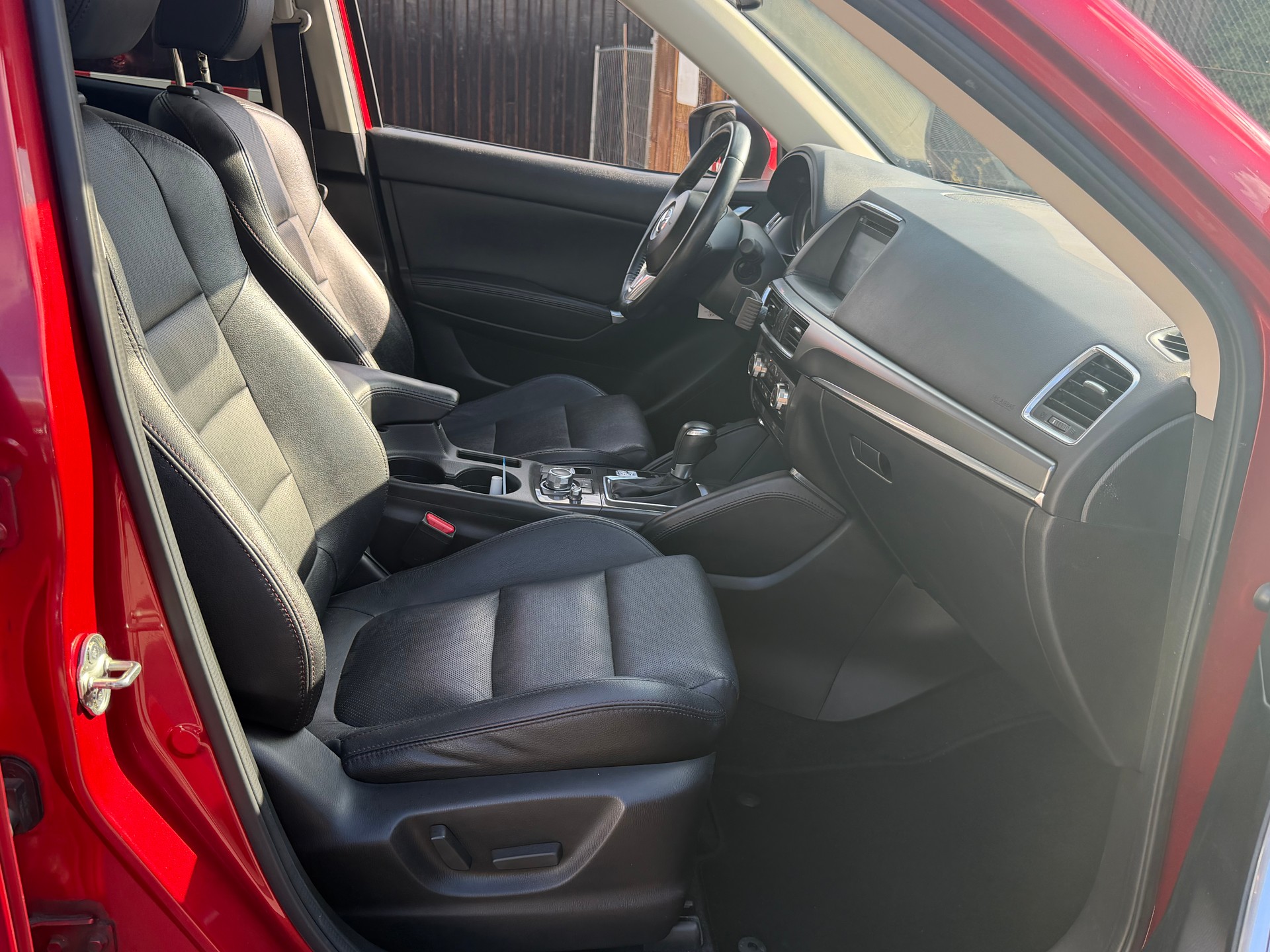 MAZDA CX-5 2.5 Revolution AWD Skyactive-G Automatic-image-12