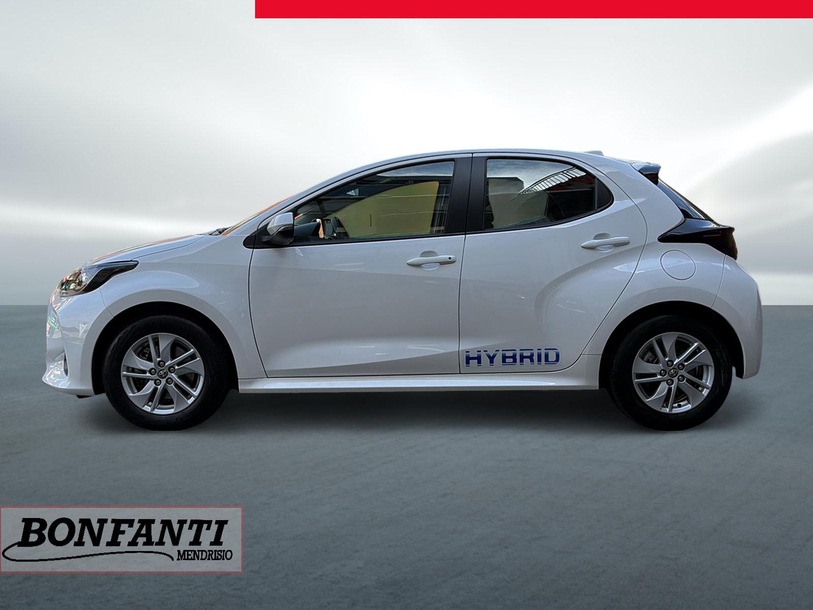 TOYOTA Yaris 1.5 VVT-i HSD Trend-image-2