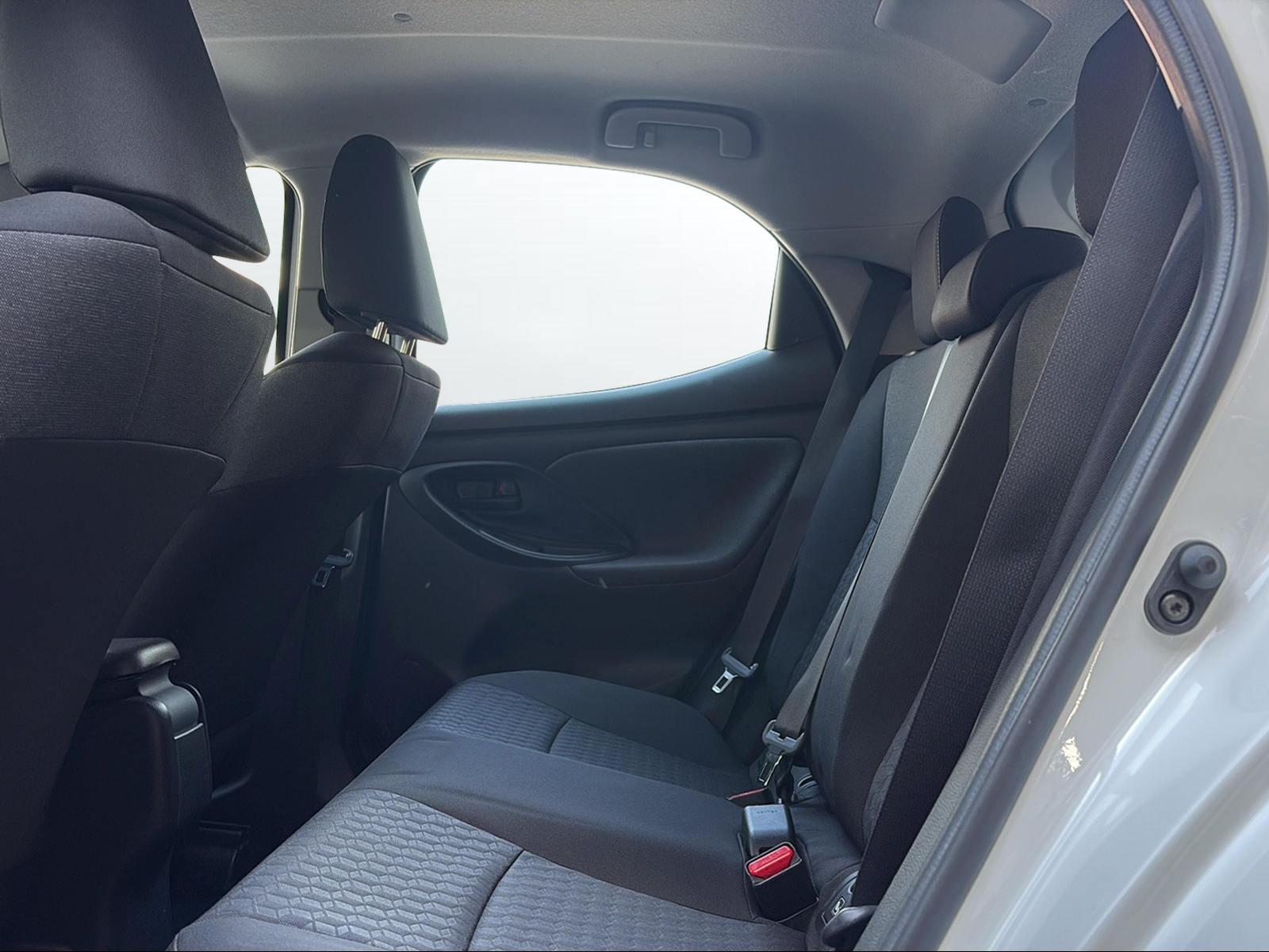 TOYOTA Yaris 1.5 VVT-i HSD Trend-image-5