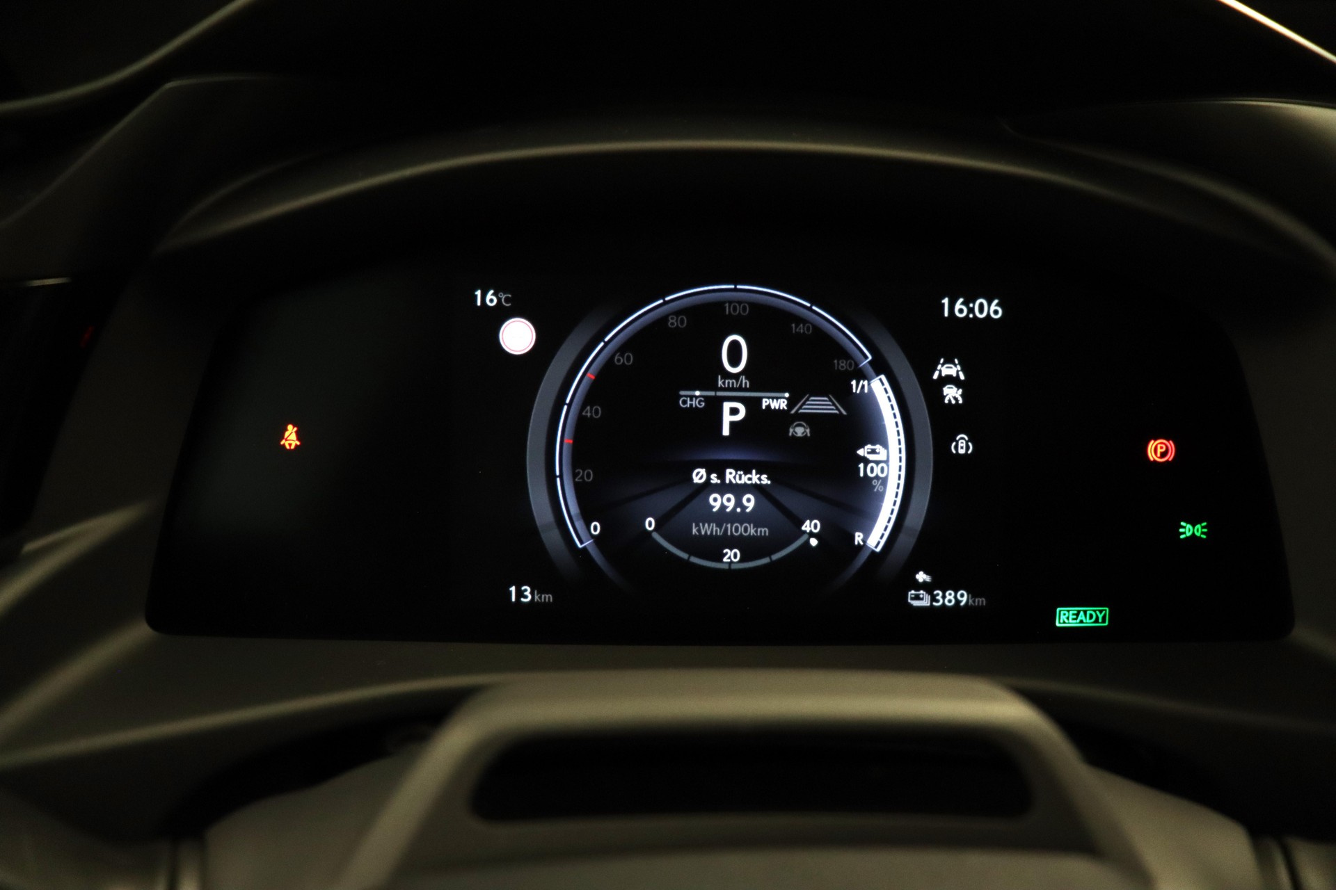 LEXUS RZ 450e Excellence-image-14
