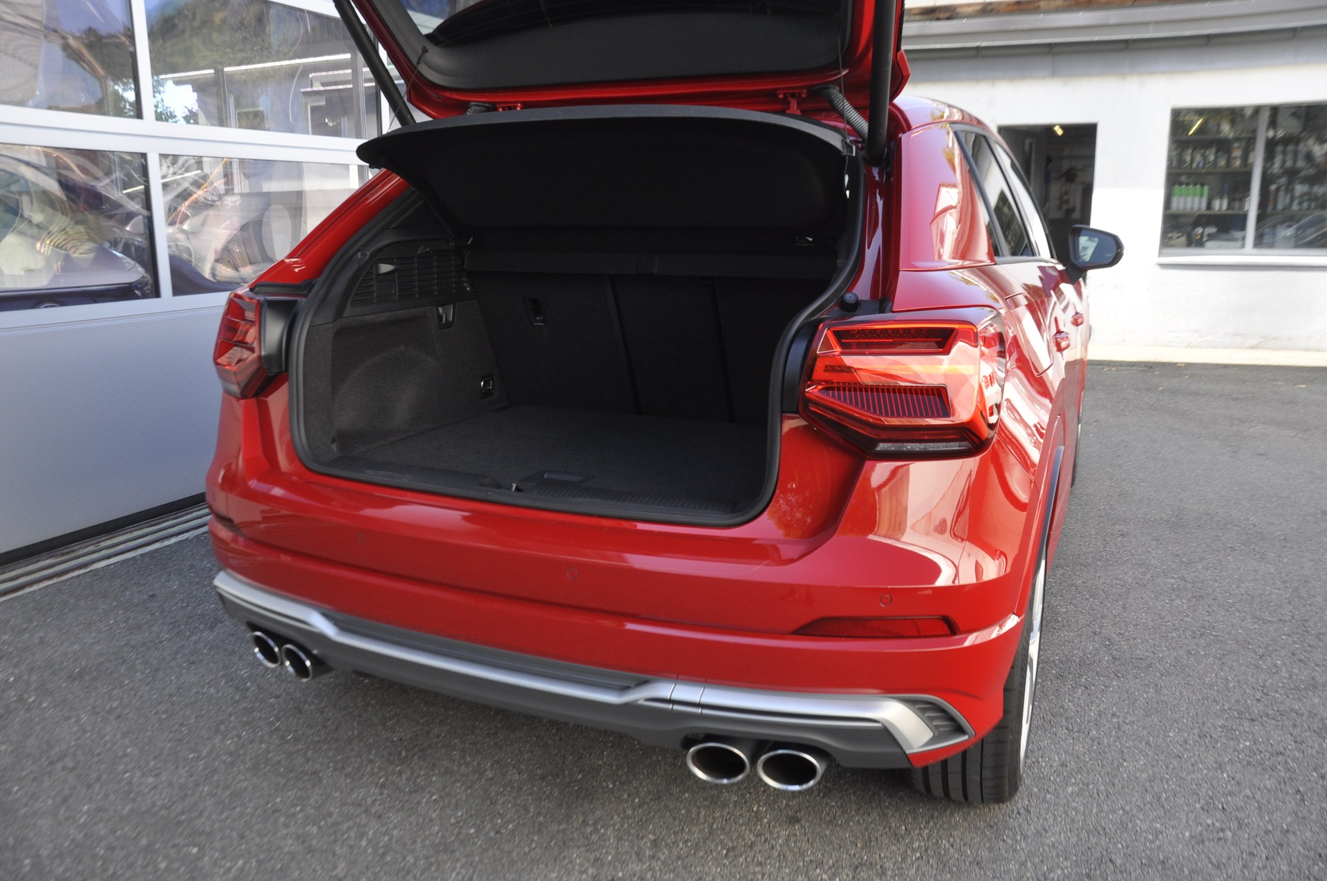AUDI SQ2 TFSI quattro S-tronic-image-13