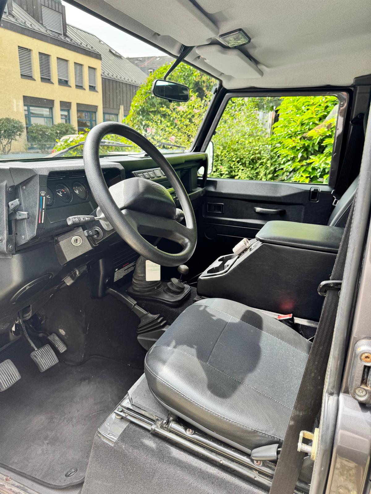 LAND ROVER 110 TD5-image-3