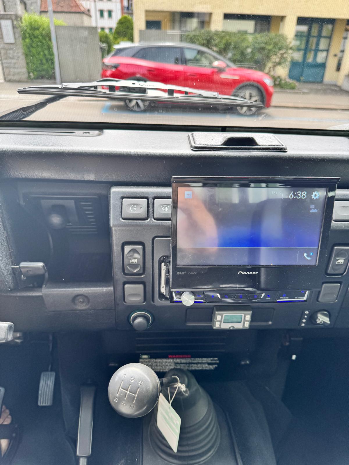 LAND ROVER 110 TD5-image-4