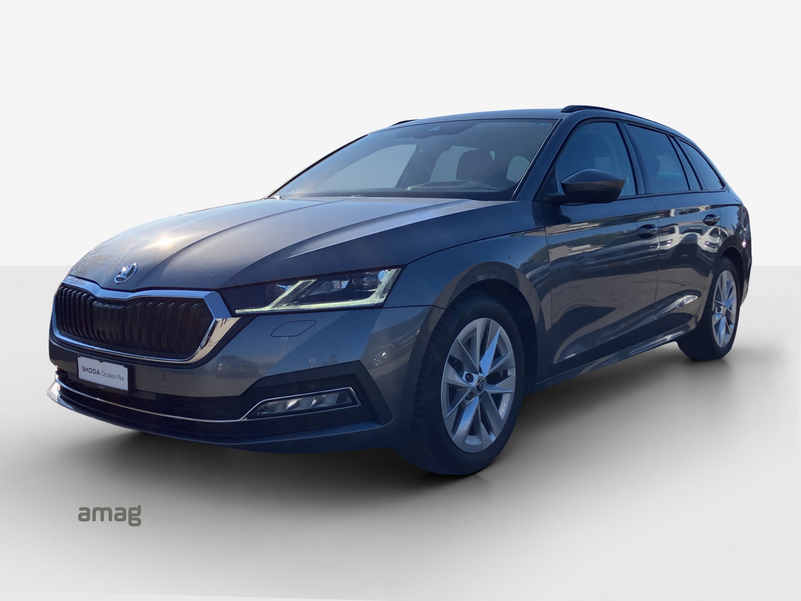 SKODA Octavia Combi 2.0 TSI Style DSG 4x4-image-0