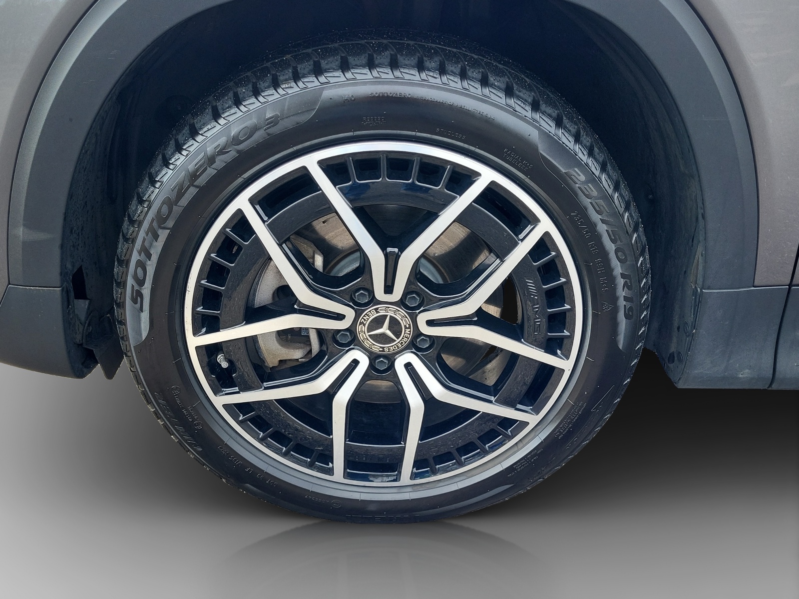 MERCEDES-BENZ EQB 350 4Matic Swiss Star AMG Line-image-14