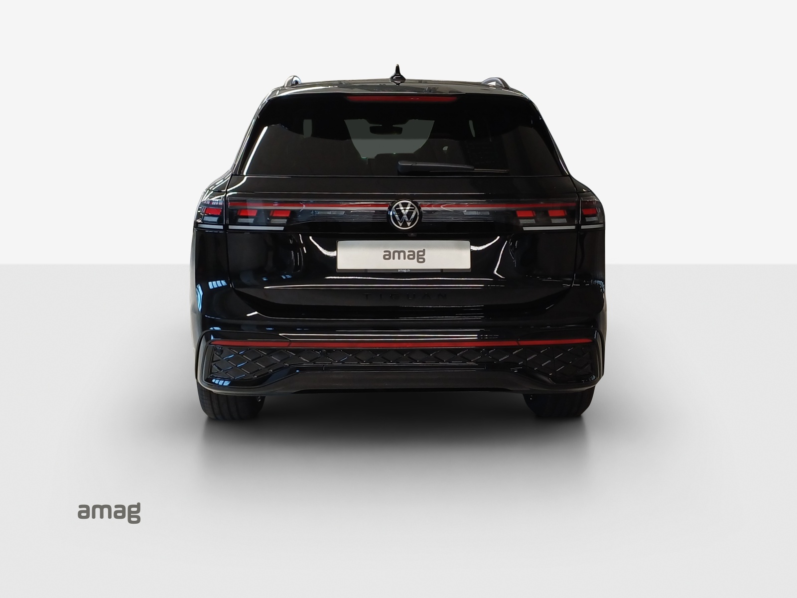 VW Tiguan 2.0 TDI SCR R-Line 4Motion DSG-showroom-element-3