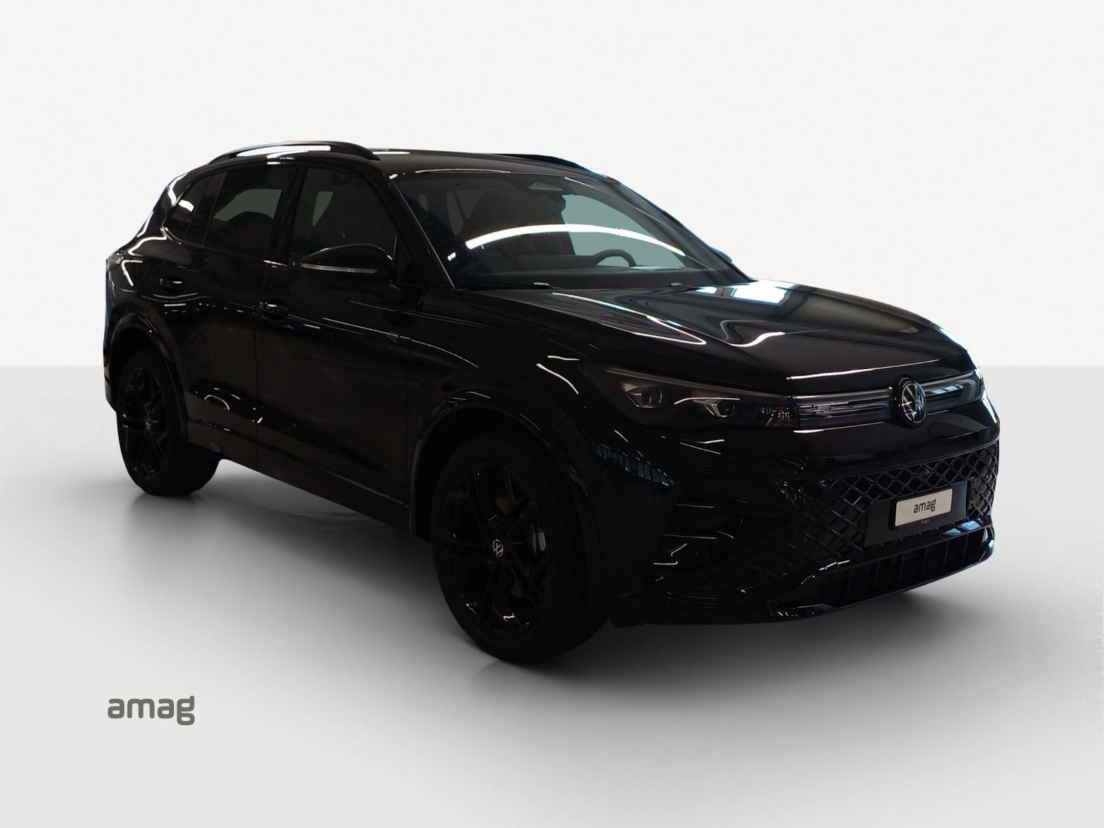 VW Tiguan 2.0 TDI SCR R-Line 4Motion DSG-image-5