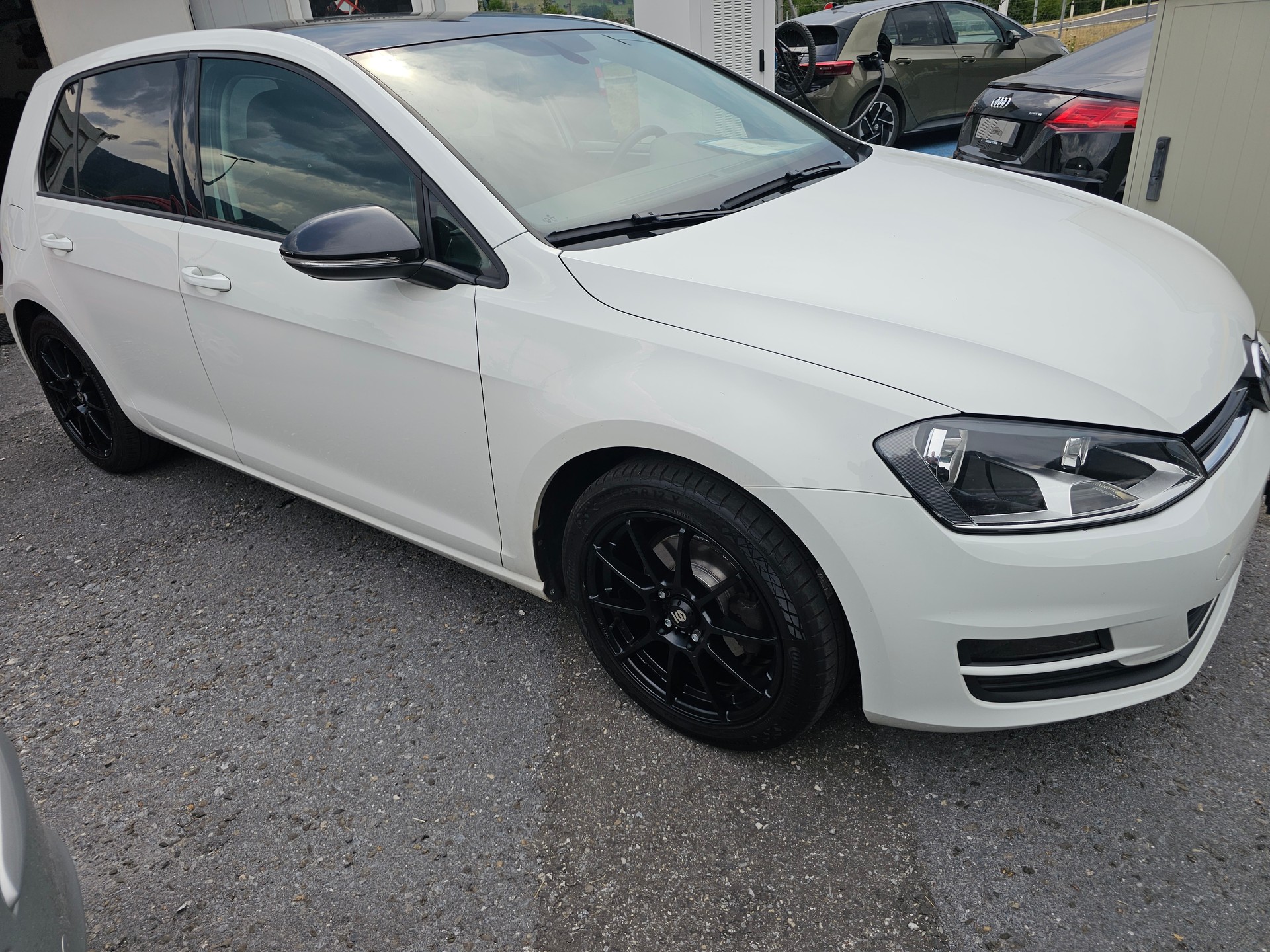 VW GOLF-image-3