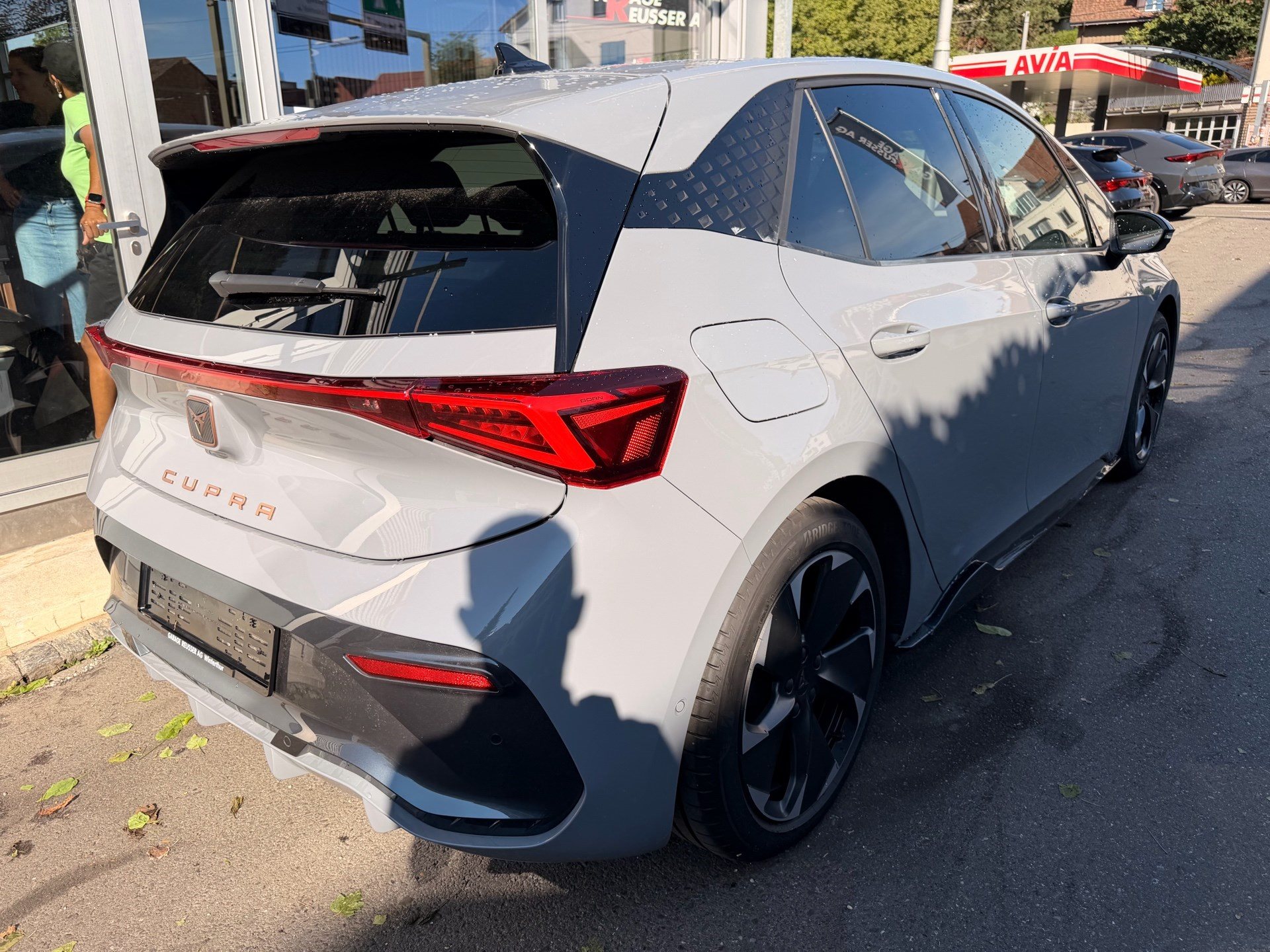 CUPRA Born 204 PS EDITION DYNAMIC *** 360 GRAD KAMERA & 5 JAHRE CUPRA HERSTELLERGARANTIE ***-showroom-element-3