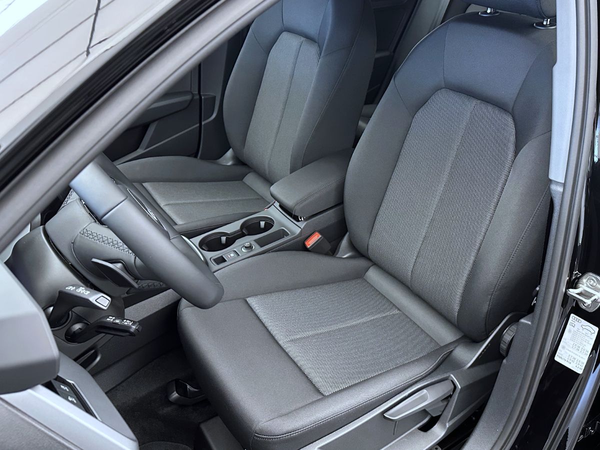 AUDI A3 Sportback TFSI 110 kW Attraction S tronic-image-4