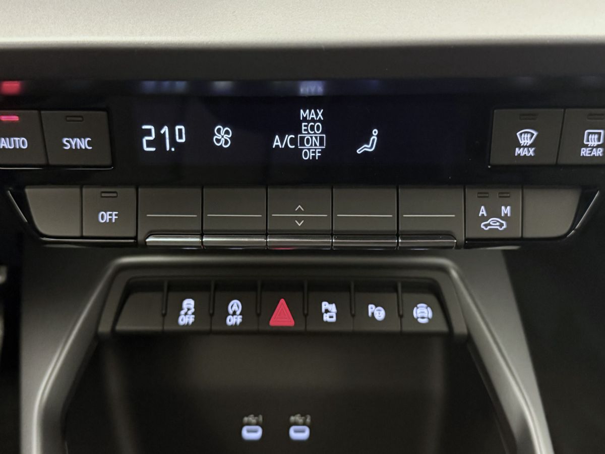 AUDI A3 Sportback TFSI 110 kW Attraction S tronic-image-12
