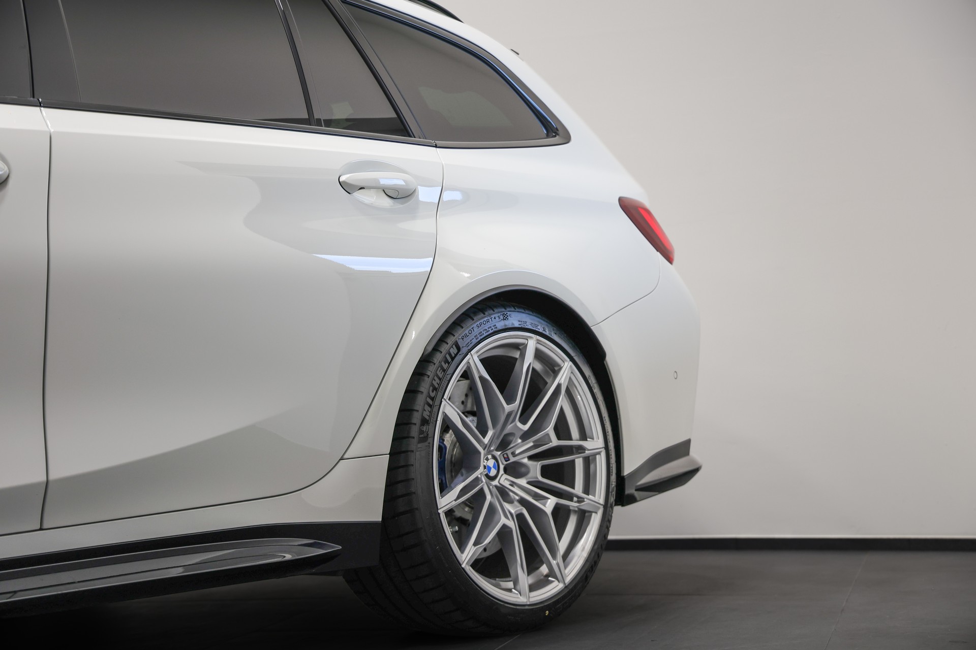 BMW M3 Touring xDrive Competition M LCI *530PS*BMW Werksgarantie bis 11.2028*-image-8