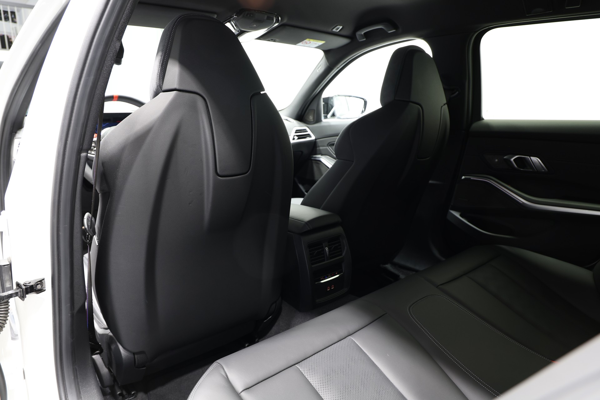 BMW M3 Touring xDrive Competition M LCI *530PS*BMW Werksgarantie bis 11.2028*-image-22