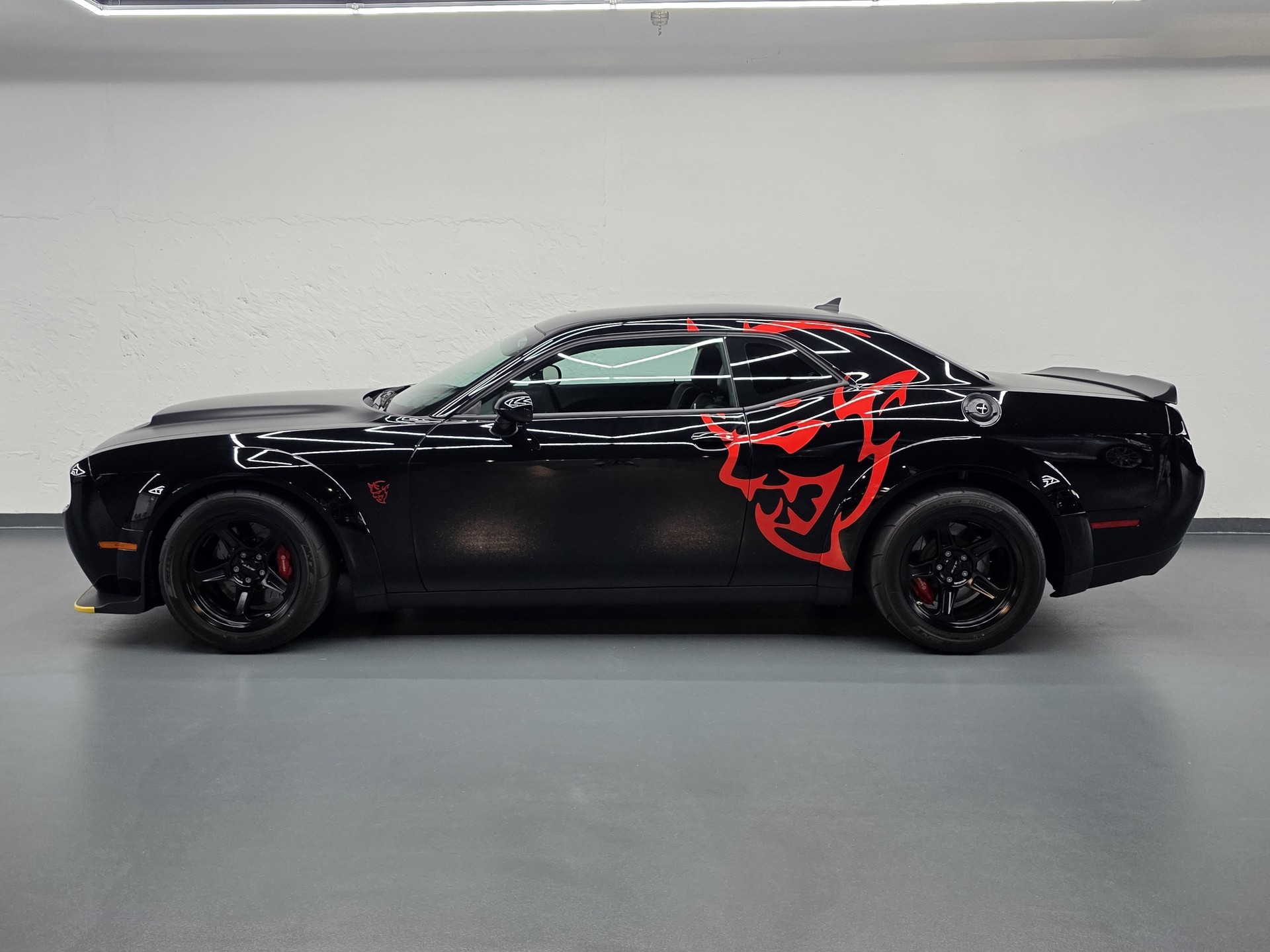 DODGE Challenger SRT Demon-image-4