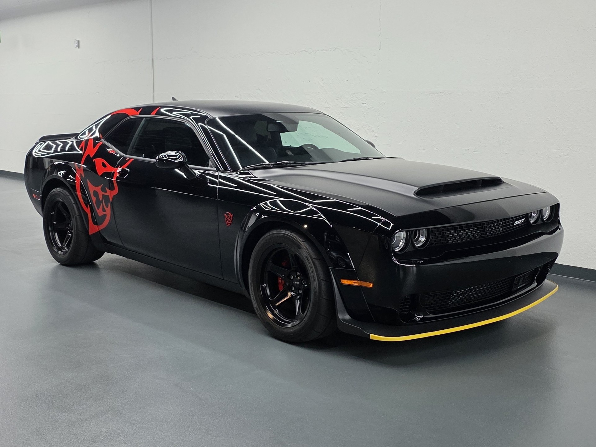 DODGE Challenger SRT Demon-image-1