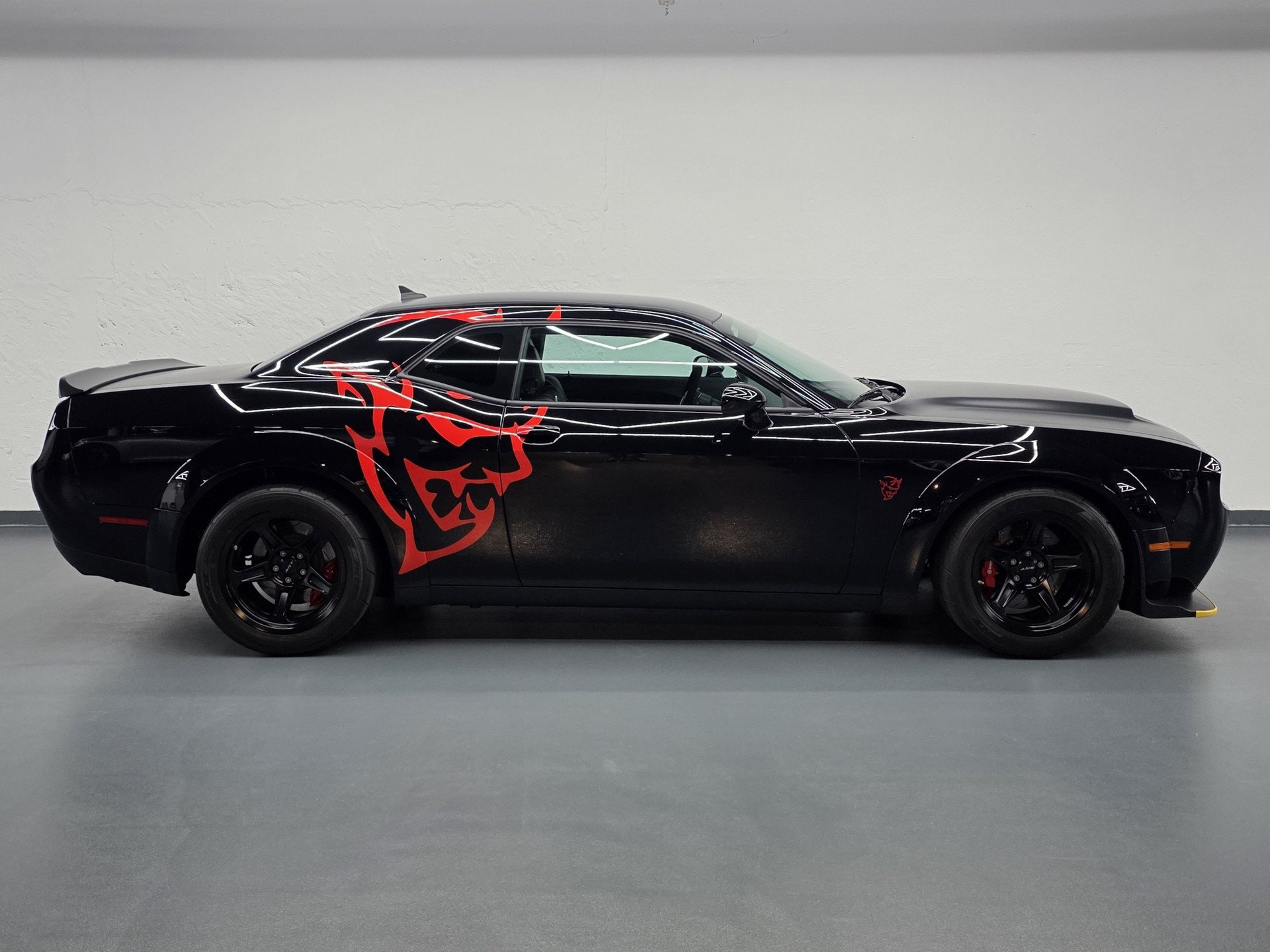DODGE Challenger SRT Demon-image-0