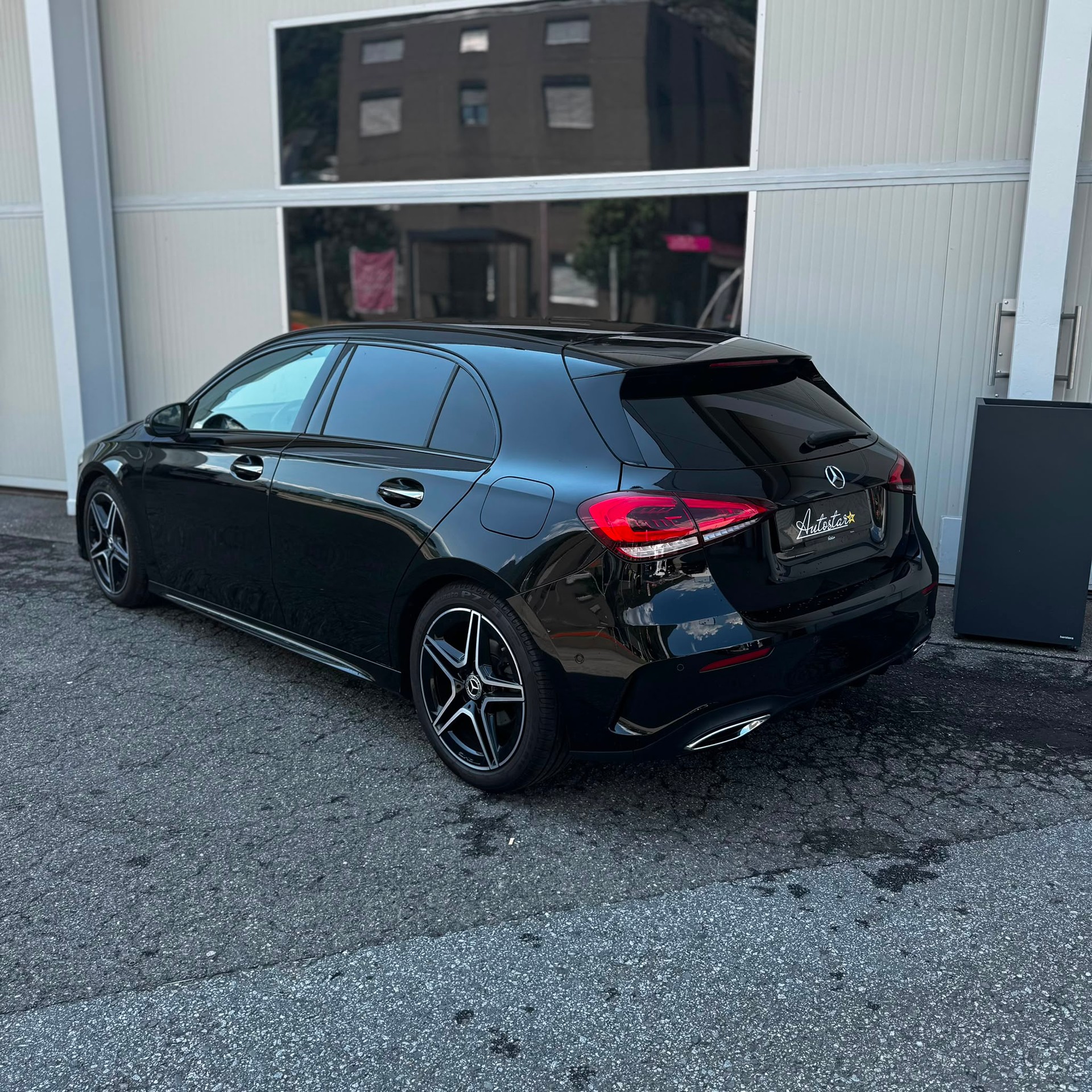 MERCEDES-BENZ A 180 AMG Line 7G-DCT-image-6