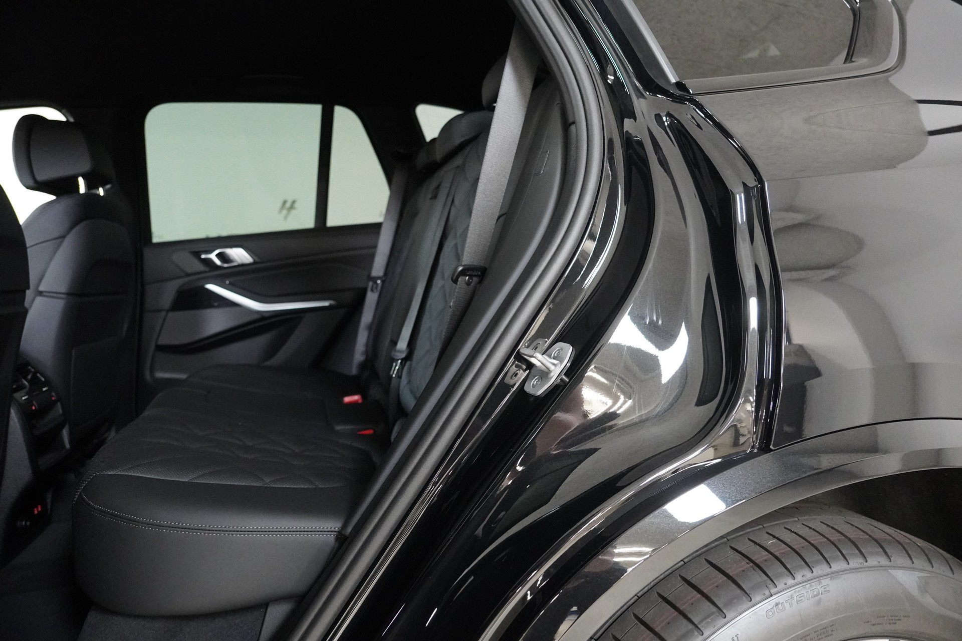 BMW X5 xDrive 48V 30d M Sport Steptronic-image-12
