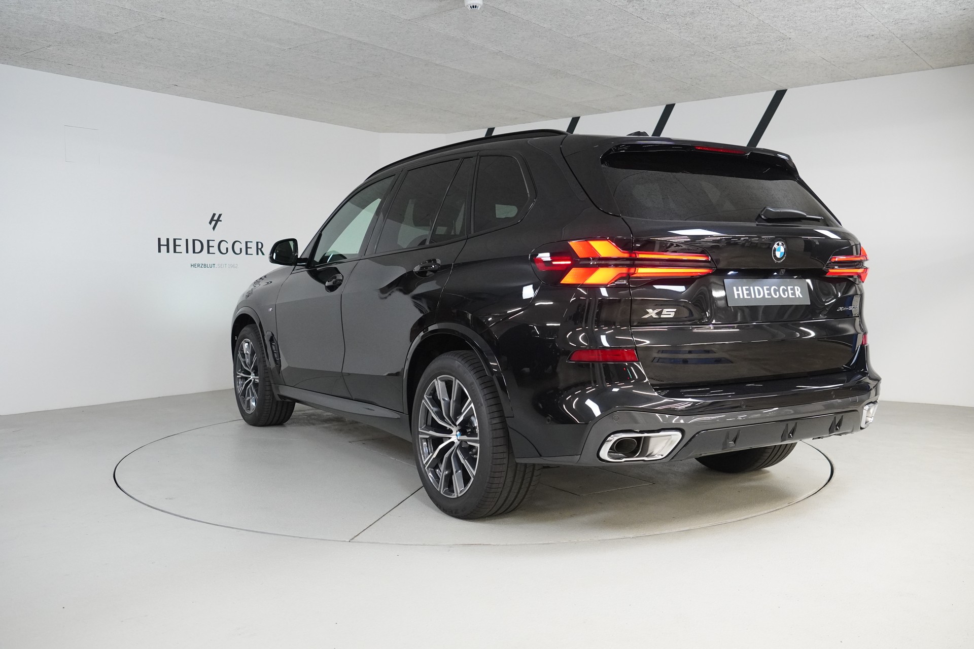 BMW X5 xDrive 48V 30d M Sport Steptronic-image-4