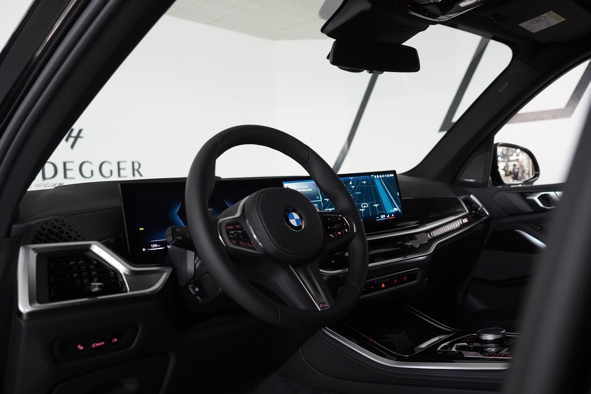 BMW X5 xDrive 48V 30d M Sport Steptronic-image-24