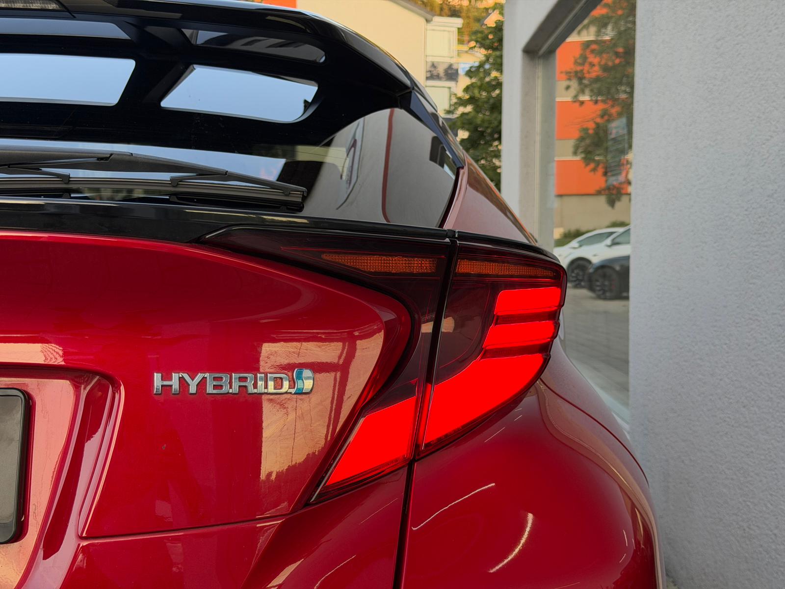 TOYOTA C-HR 2.0 HSD CVT Premium-image-6