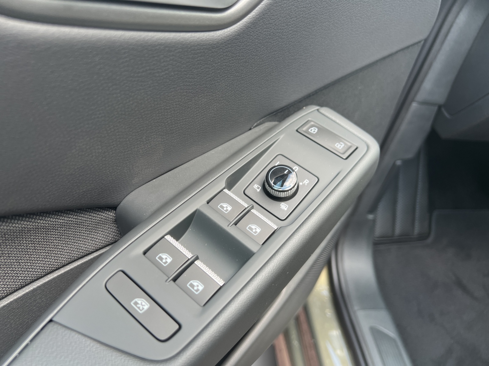 VW ID.3 Neo 50 kWh 170PS Life-image-14