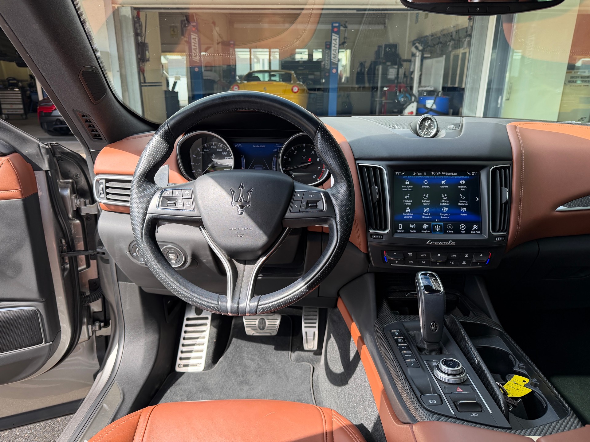 MASERATI Levante S 3.0V6 GranSport-image-8
