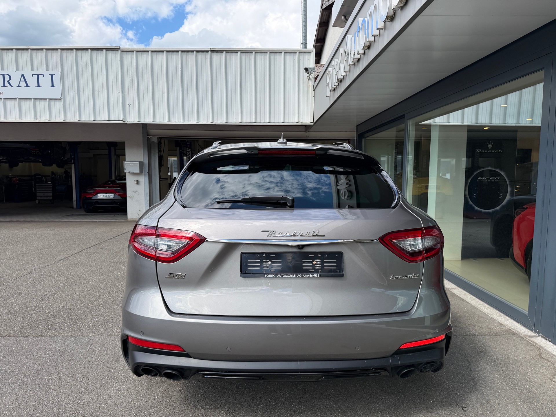 MASERATI Levante S 3.0V6 GranSport-image-11
