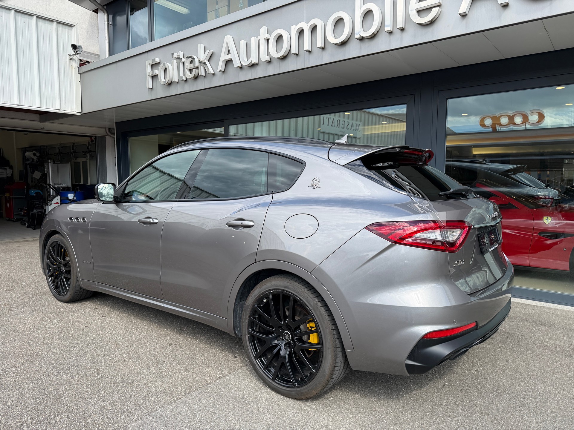 MASERATI Levante S 3.0V6 GranSport-image-5