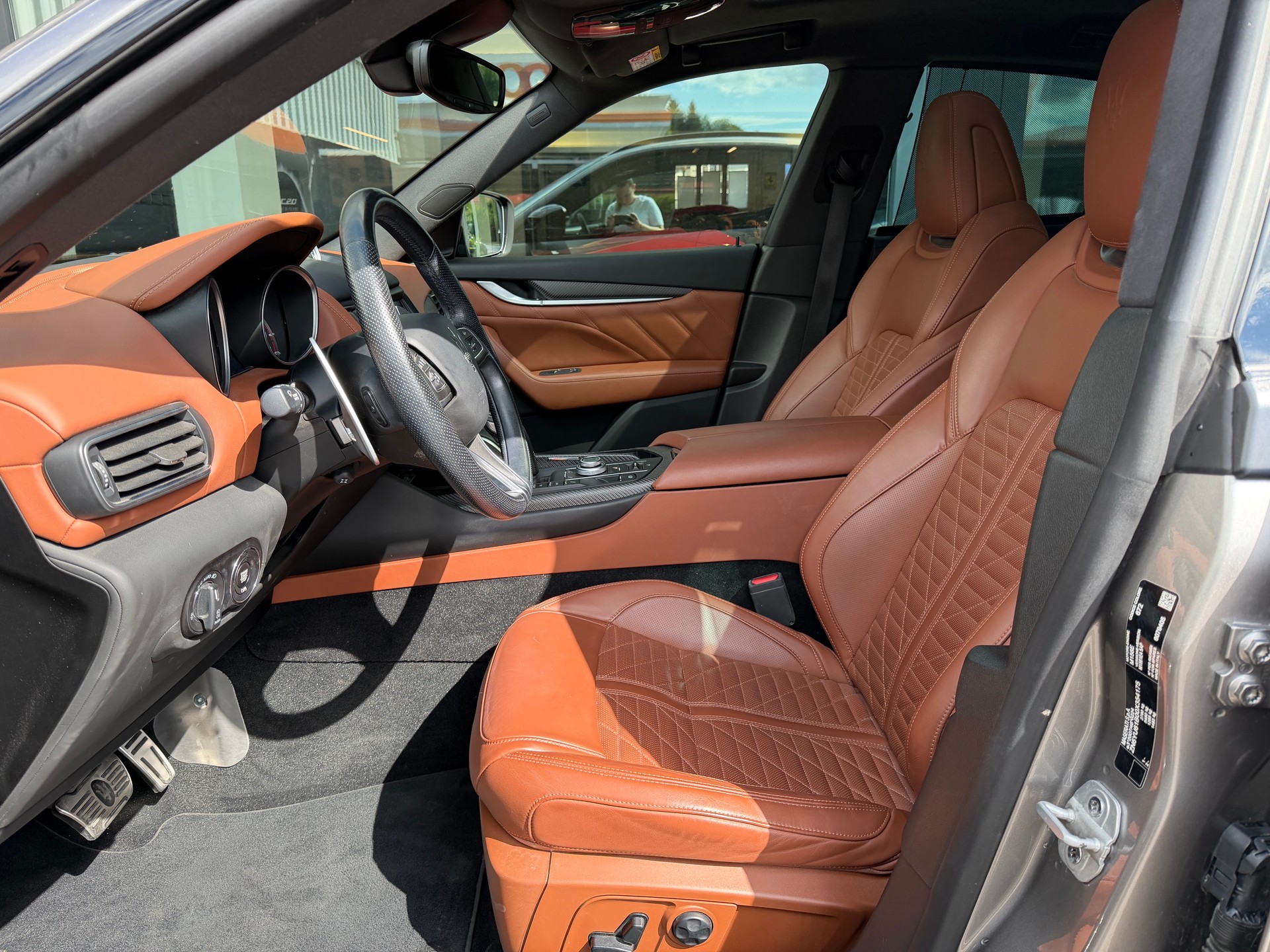 MASERATI Levante S 3.0V6 GranSport-image-6