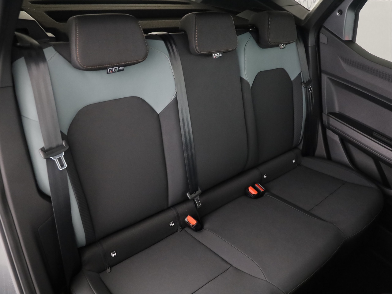 DACIA Duster 1.8 Hybrid Extreme-image-7
