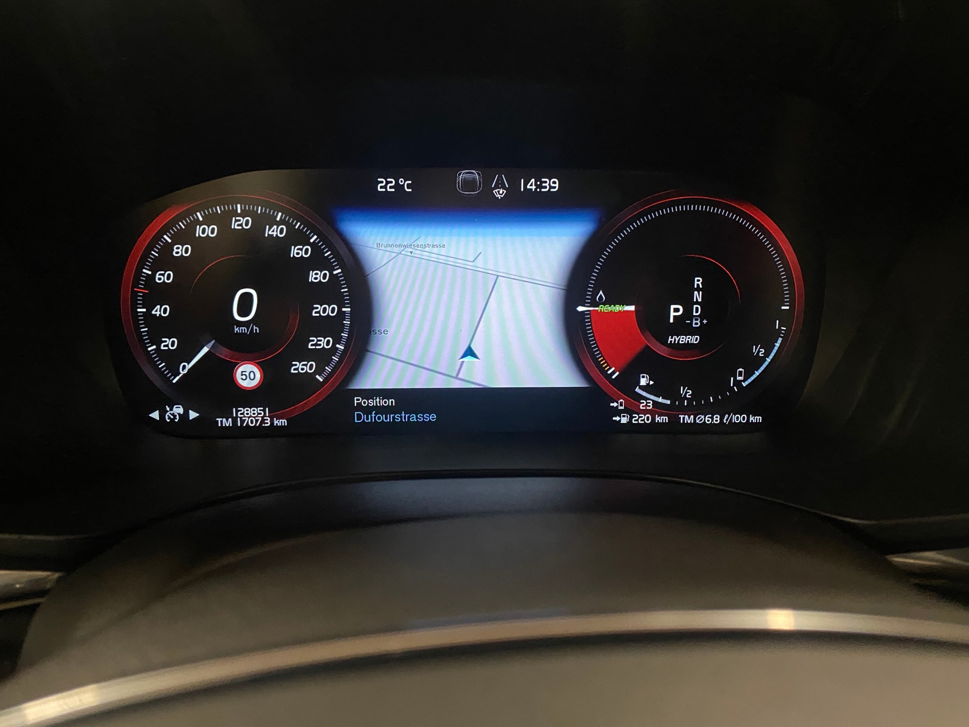 VOLVO XC60 2.0 T8 TE Polestar eAWD-image-9